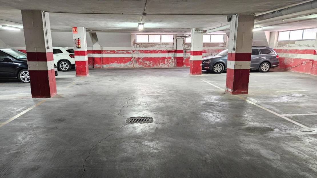 Sale - Garage - Torrevieja - Playa del Cura