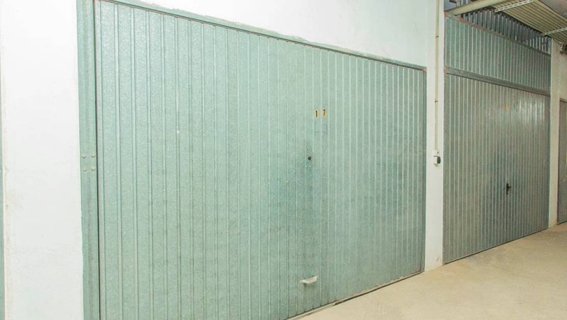 Sale - Garage - Torrevieja - Torre la mata