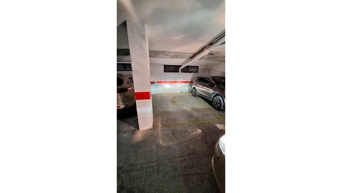 Sale - Garage - Torrevieja - Torrevieja Centro