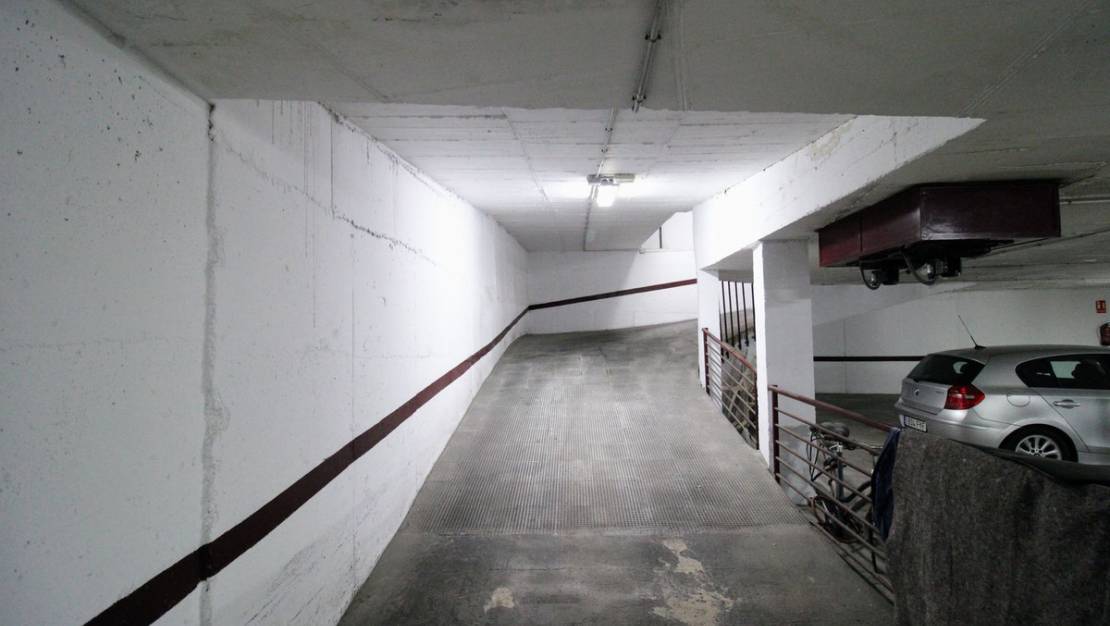 Sale - Garage - Torrevieja - Torrevieja Centro