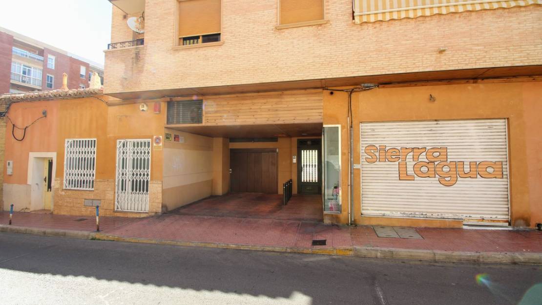 Sale - Garage - Torrevieja - Torrevieja Centro
