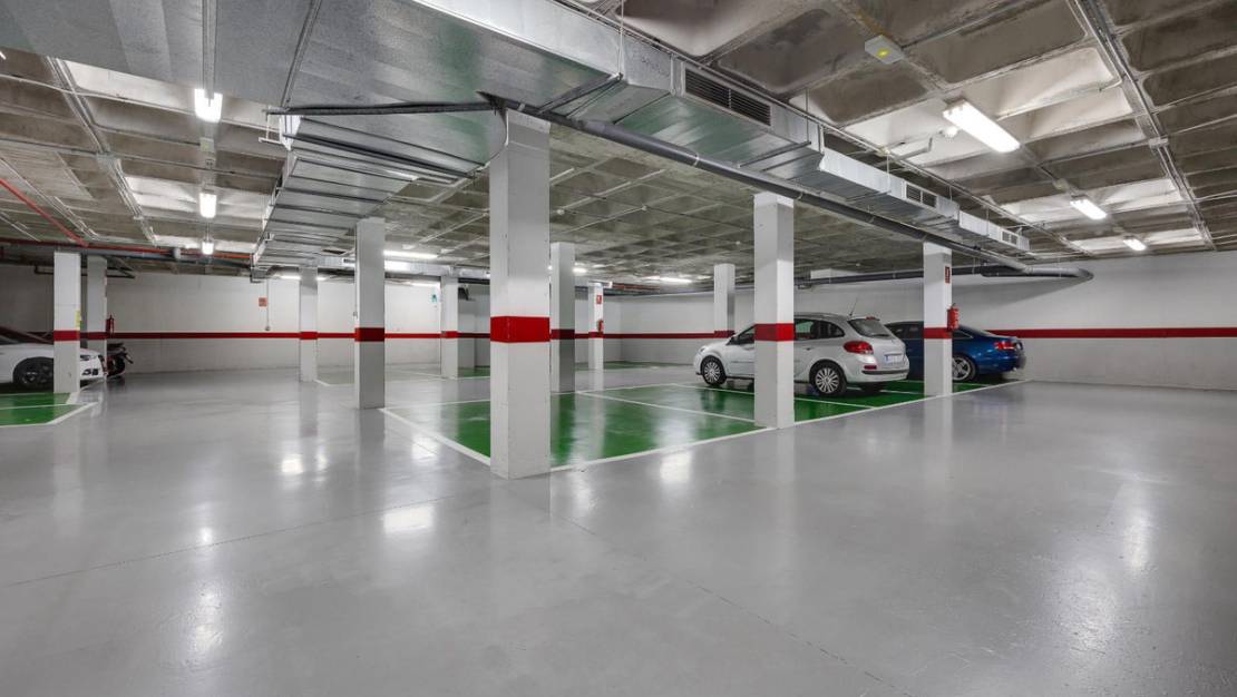 Sale - Garage - Torrevieja - Torrevieja Centro