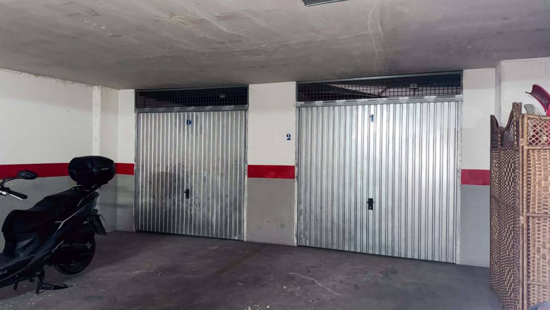 Sale - Garage - Torrevieja - Torrevieja Centro