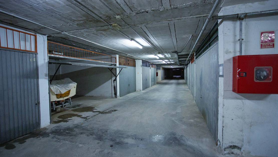 Sale - Garage - Torrevieja - Torrevieja Centro