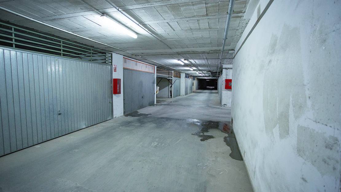 Sale - Garage - Torrevieja - Torrevieja Centro
