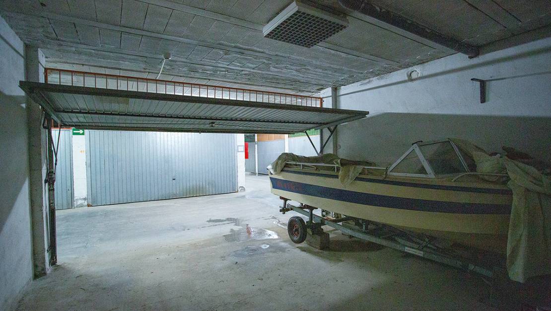 Sale - Garage - Torrevieja - Torrevieja Centro