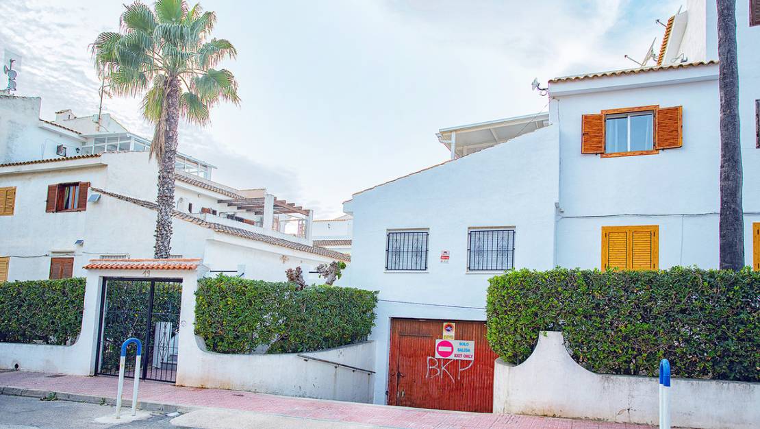 Sale - Garage - Torrevieja - Torrevieja Centro