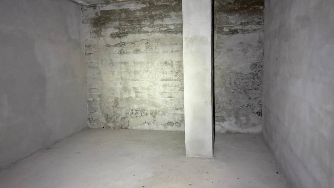 Sale - Garage - Torrevieja - Torrevieja Centro