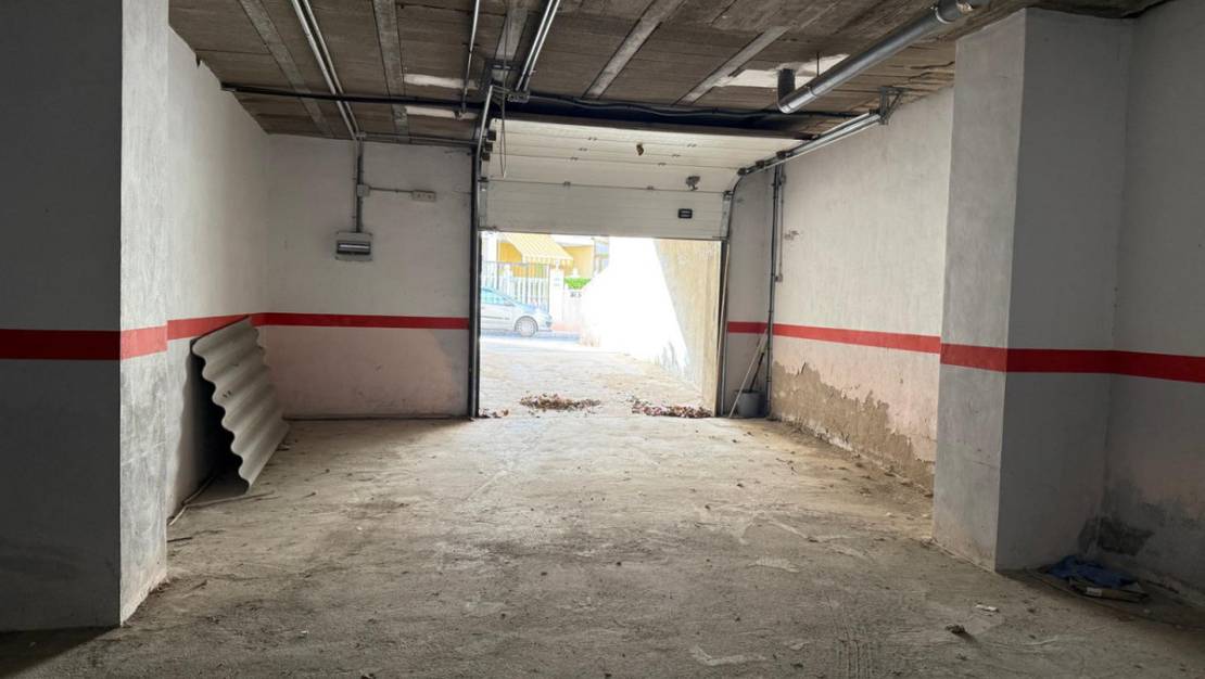 Sale - Garage - Torrevieja - Torrevieja Centro