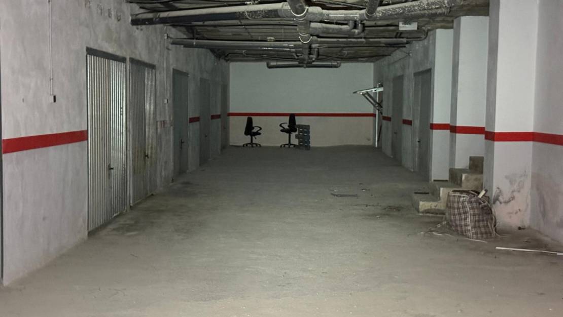 Sale - Garage - Torrevieja - Torrevieja Centro