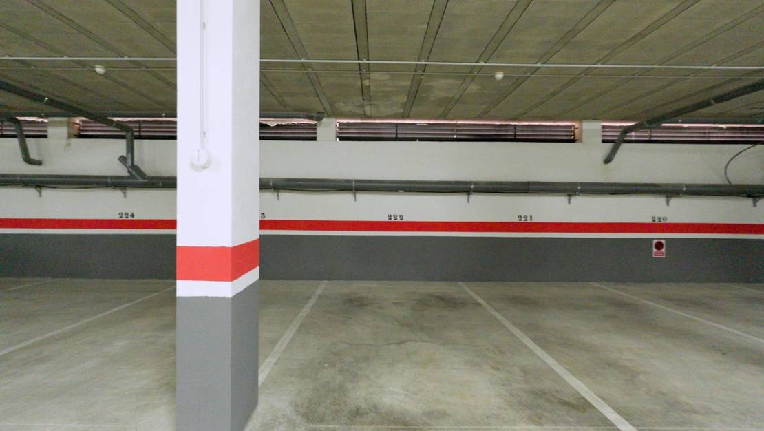 Sale - Garage - Torrevieja - Torrevieja Centro