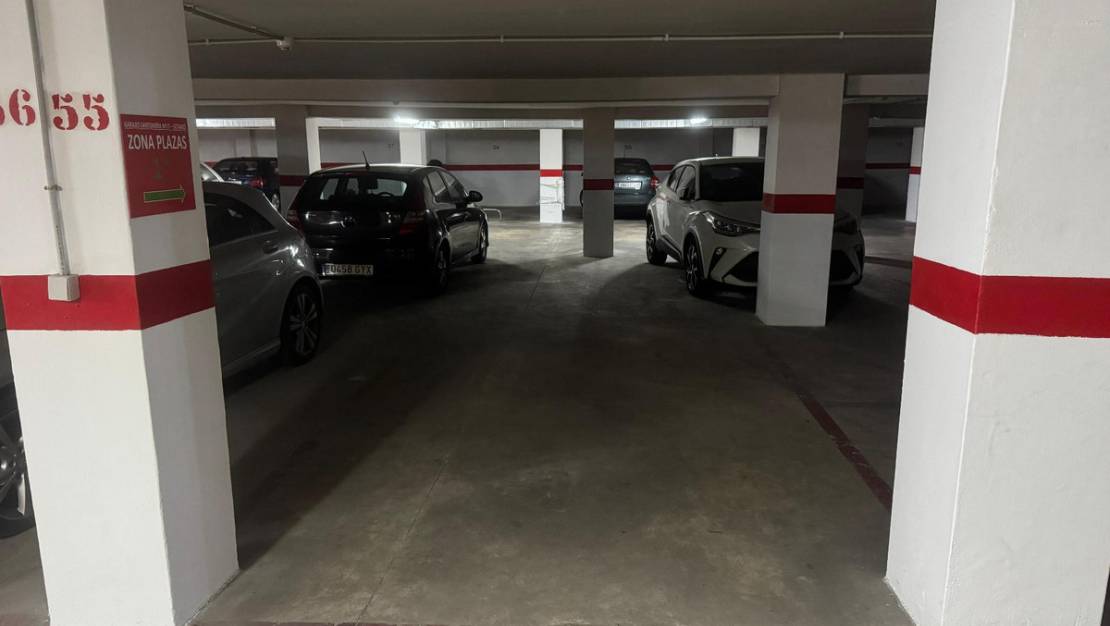 Sale - Garage - Torrevieja - Torrevieja Centro