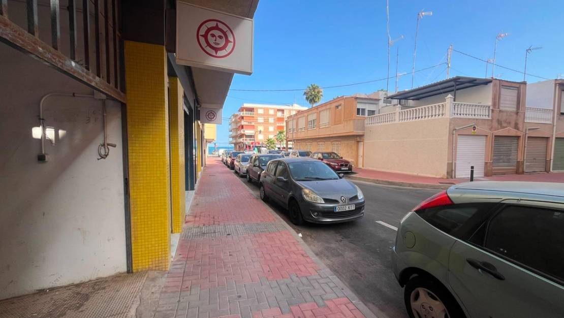 Sale - Garage - Torrevieja - Torrevieja Centro
