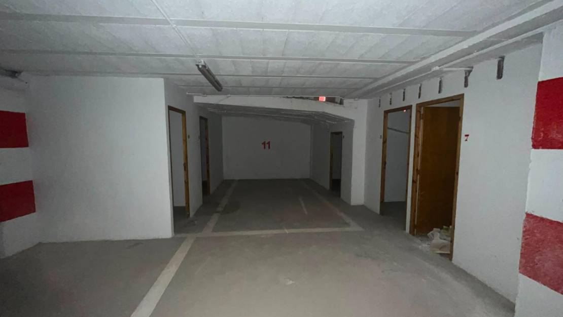 Sale - Garage - Torrevieja - Torrevieja Centro