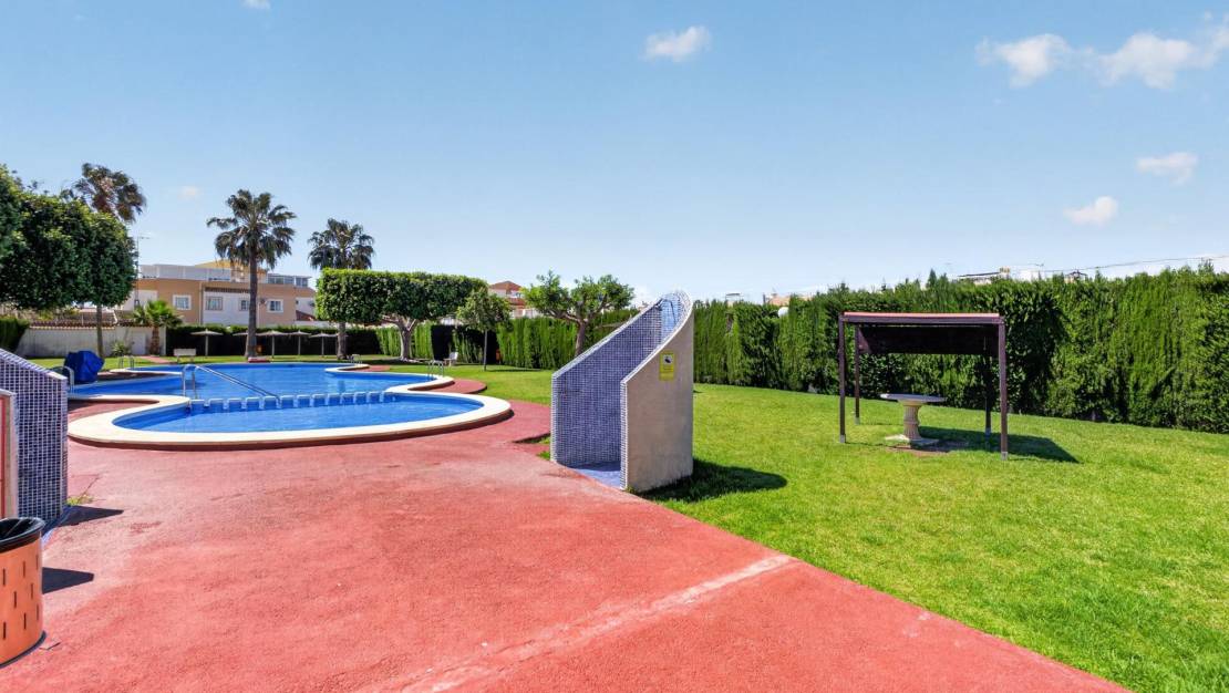 Sale - Ground Floor - Torrevieja - El limonar