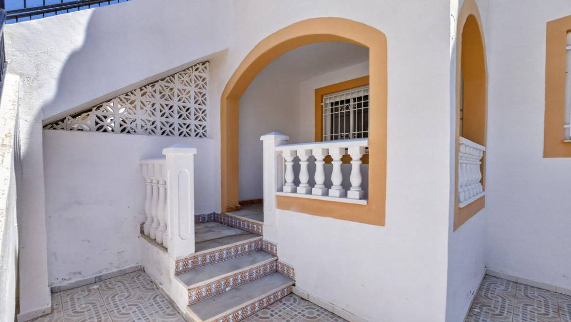 Sale - Ground Floor - Torrevieja - El limonar