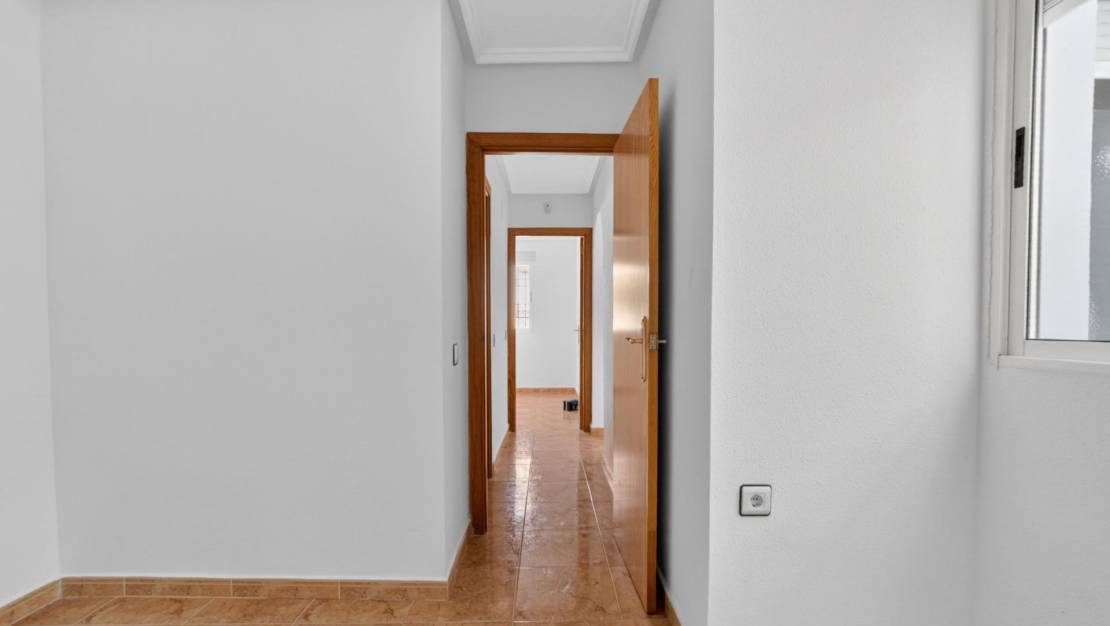 Sale - Ground Floor - Torrevieja - El limonar