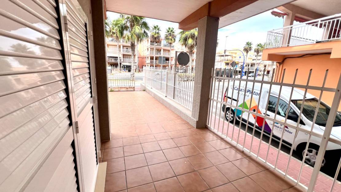 Sale - Ground Floor - Torrevieja - Playa de los Naufragos