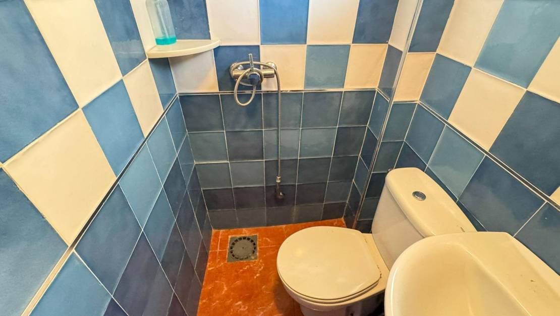 Sale - Ground Floor - Torrevieja - Playa de los Naufragos