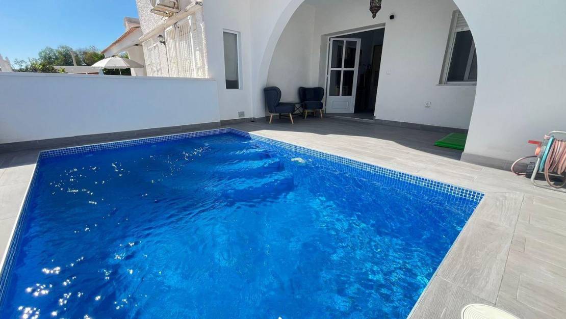 Sale - House - Orihuela Costa - Villamartín