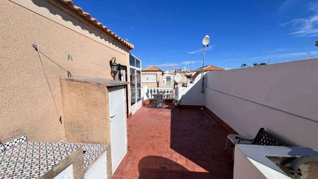 Sale - House - Torrevieja - Centro