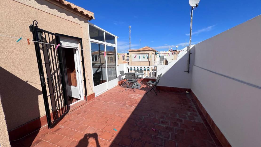 Sale - House - Torrevieja - Centro