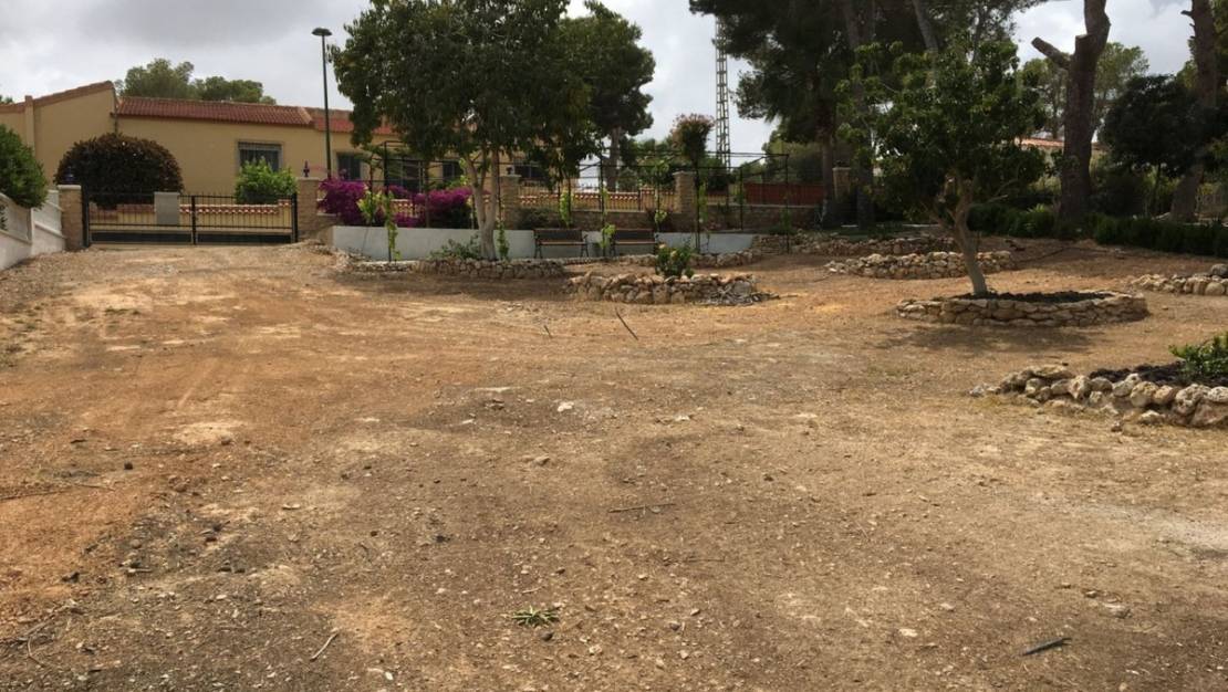 Sale - Land - Pilar de la Horadada - Pinar de Campoverde