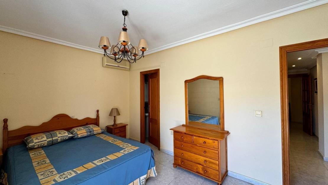 Sale - Penthouse - Torrevieja - Centro