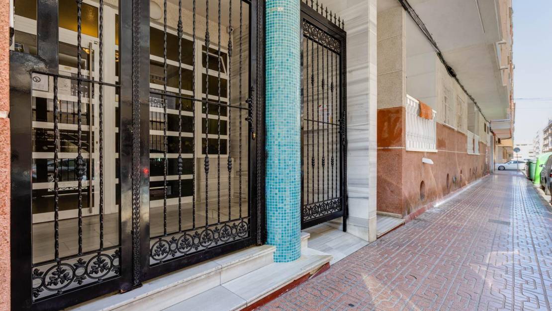 Sale - Penthouse - Torrevieja - Habaneras