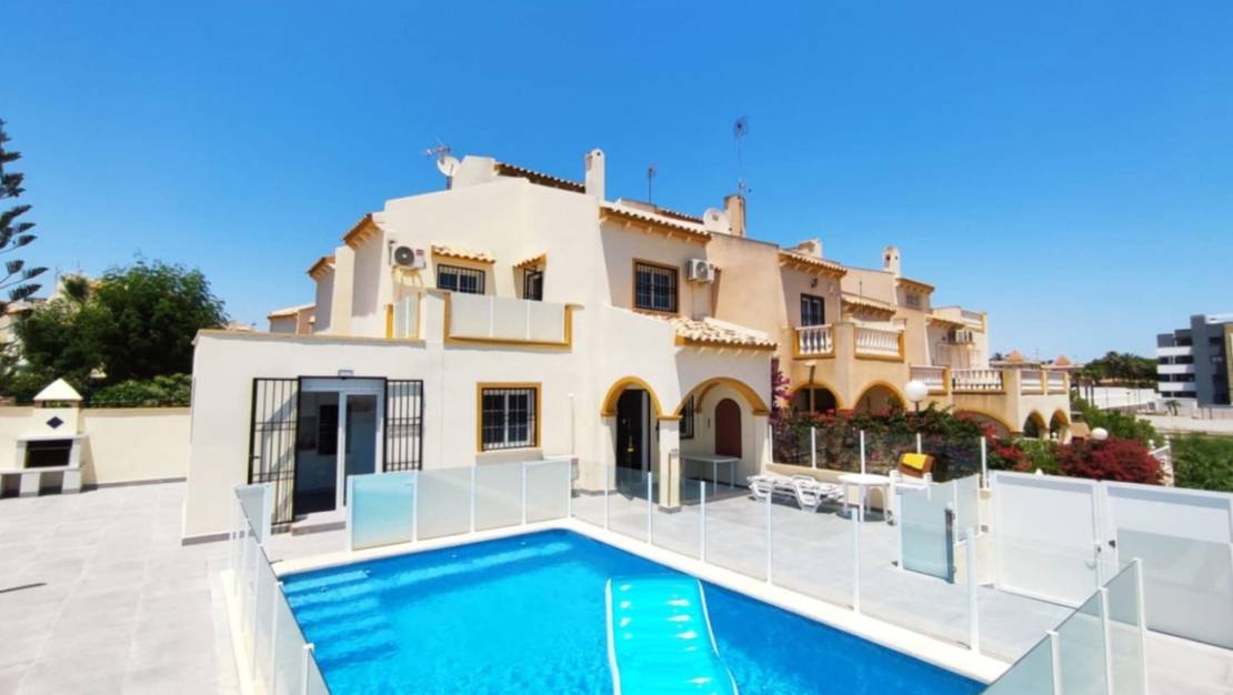 Sale - Quad Villa - Play Flamenca