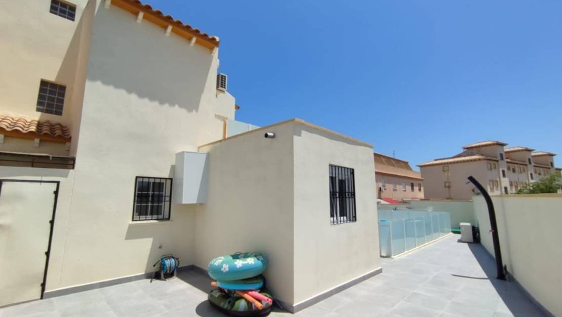 Sale - Quad Villa - Play Flamenca