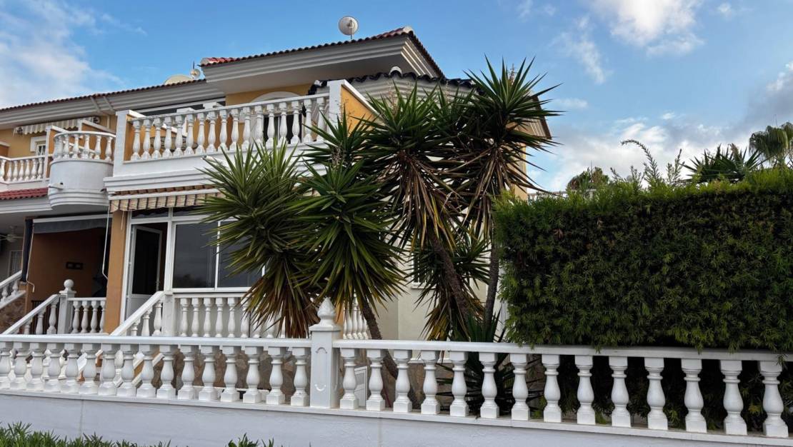 Sale - Semi Detached House - Ciudad Quesada - Doña Pepa