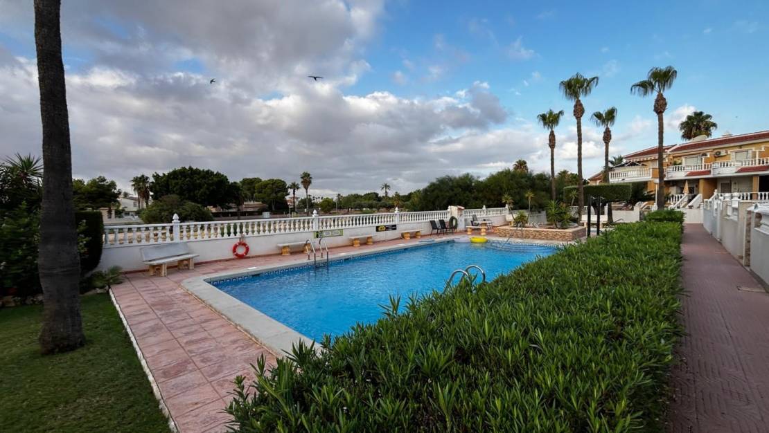 Sale - Semi Detached House - Ciudad Quesada - Doña Pepa