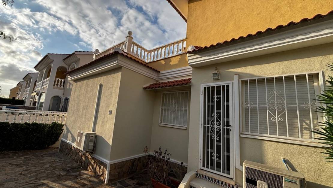 Sale - Semi Detached House - Ciudad Quesada - Doña Pepa