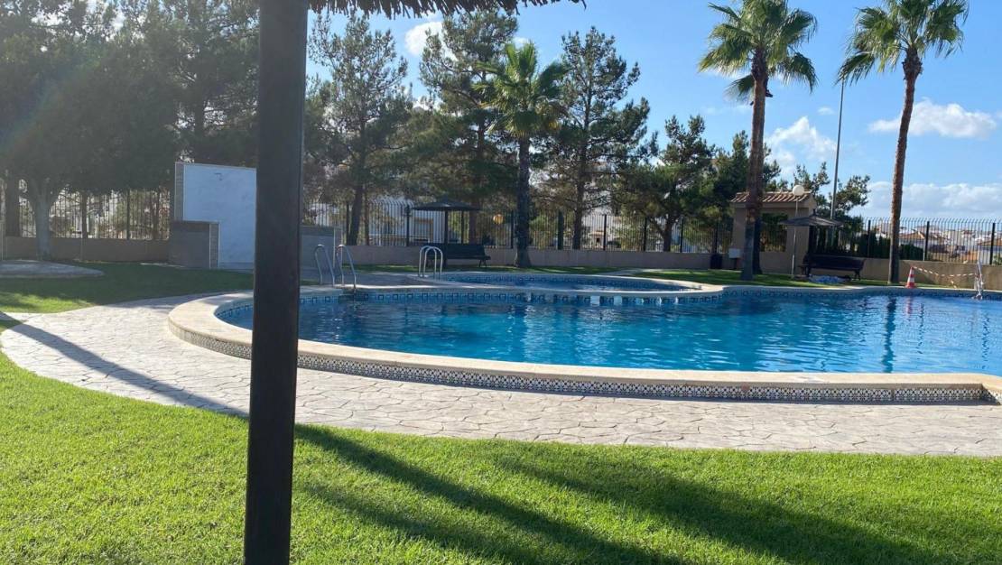 Sale - Semi - Torrevieja - Los Balcones