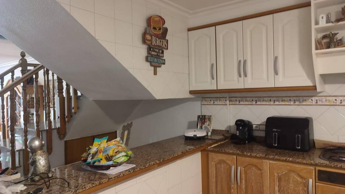 Sale - Terraced house - Dolores - CENTRO