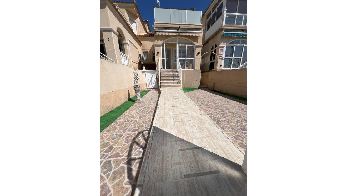 Sale - Terraced house - Orihuela Costa - La Florida