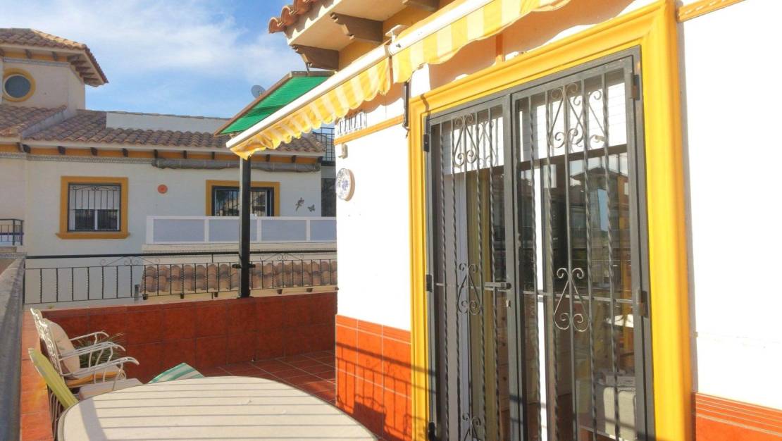 Sale - Terraced house - Orihuela Costa - Punta Prima