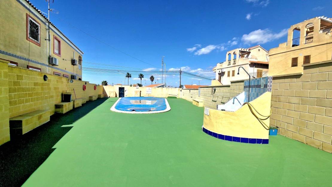 Sale - Terraced house - Torrevieja - La Siesta - El Salado - Torreta