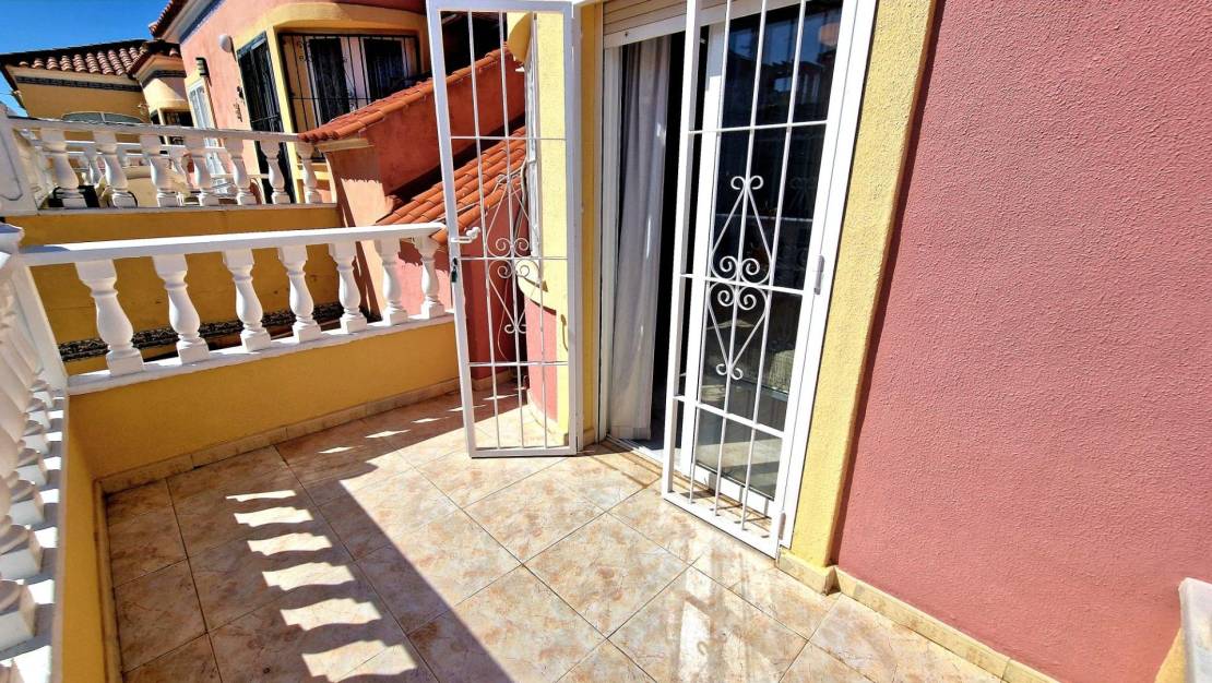 Sale - Terraced house - Torrevieja - La Siesta - El Salado - Torreta