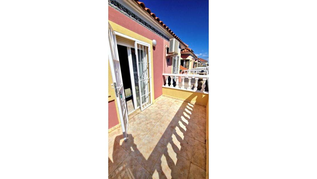 Sale - Terraced house - Torrevieja - La Siesta - El Salado - Torreta