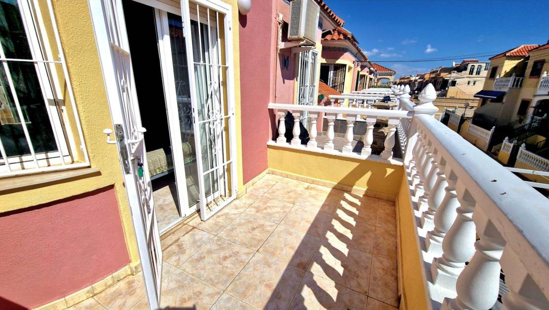 Sale - Terraced house - Torrevieja - La Siesta - El Salado - Torreta