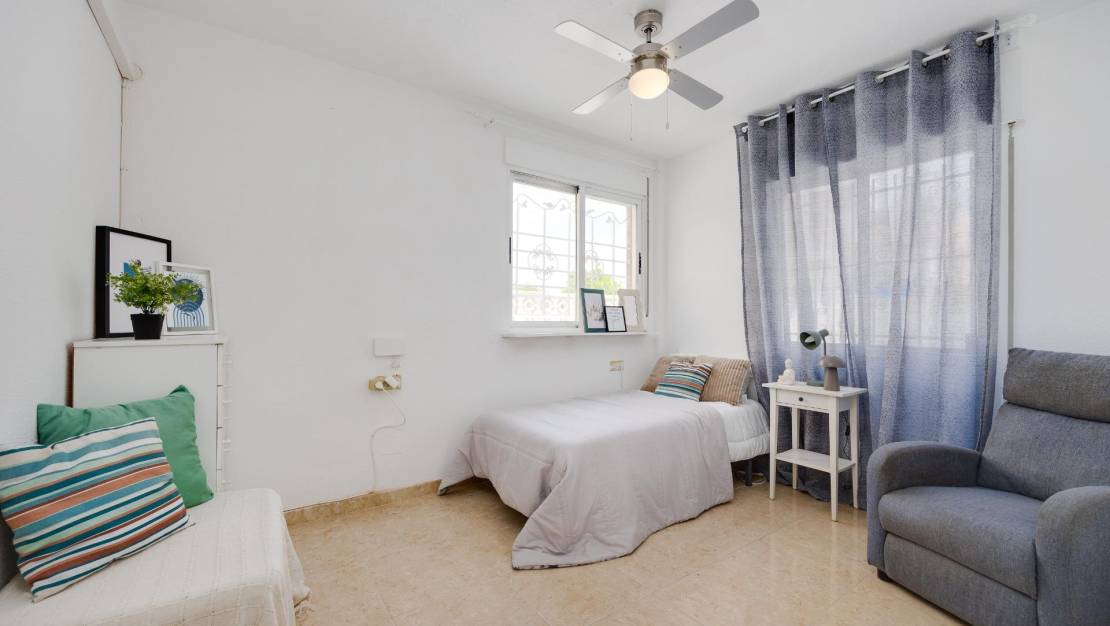 Sale - Terraced house - Torrevieja - La Siesta - El Salado - Torreta