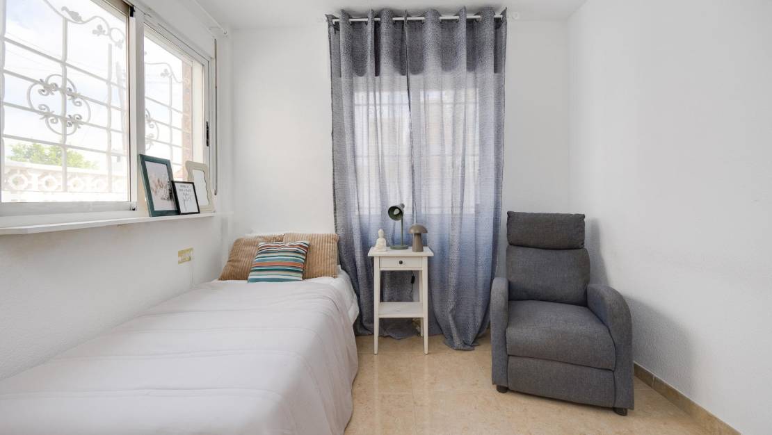 Sale - Terraced house - Torrevieja - La Siesta - El Salado - Torreta