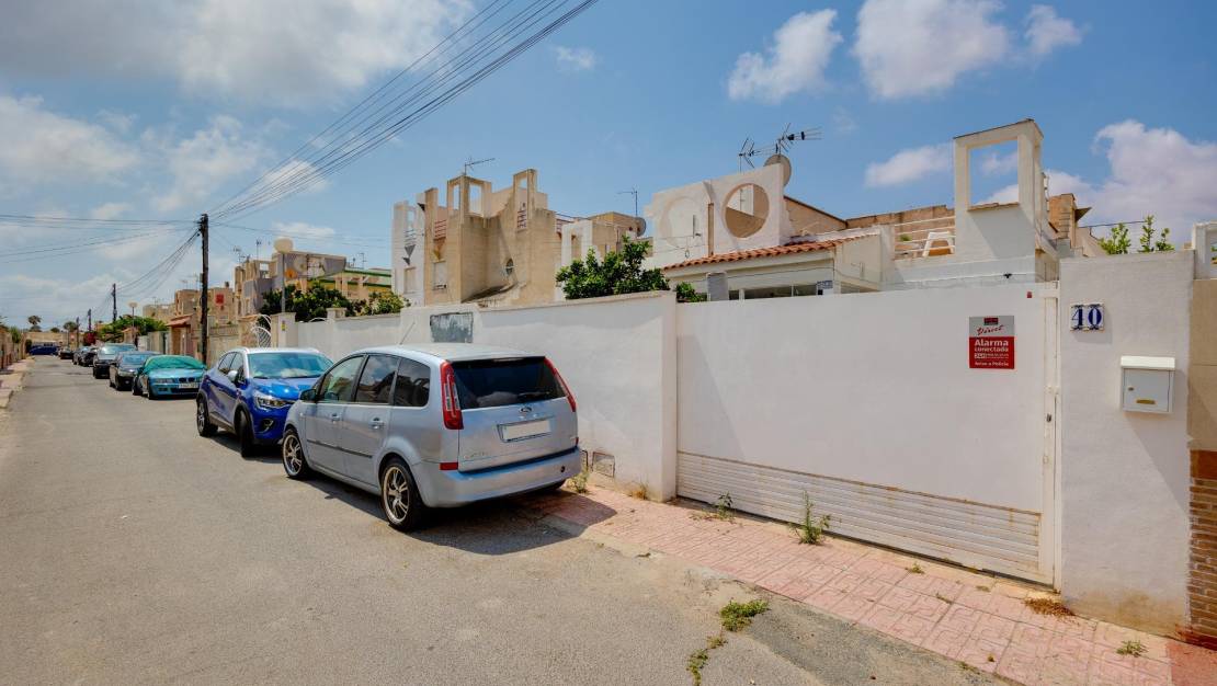 Sale - Terraced house - Torrevieja - La Siesta - El Salado - Torreta