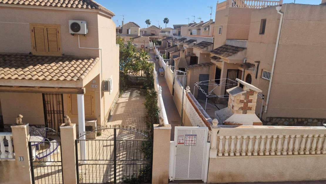 Sale - Terraced house - Torrevieja - Los altos
