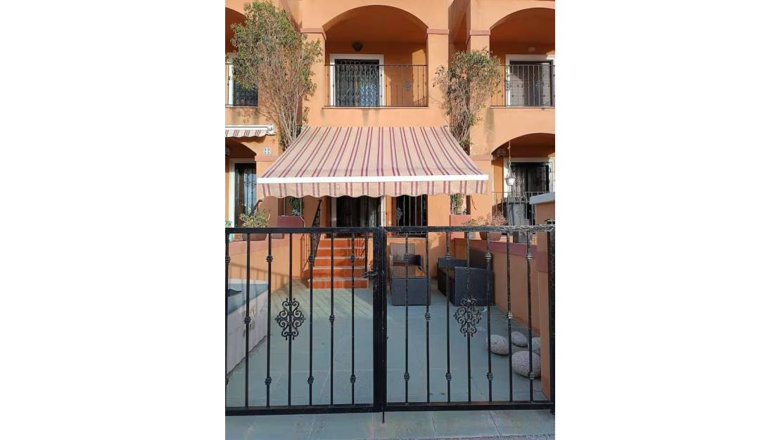 Sale - Terraced house - Torrevieja - Parque Acuático - Sector 25