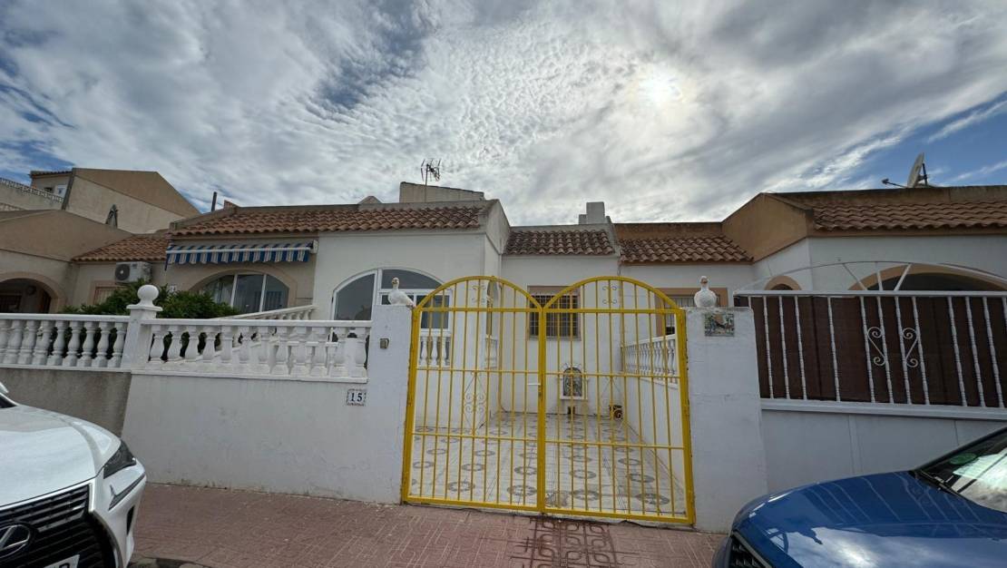 Sale - Terraced house - Torrevieja - Torretas