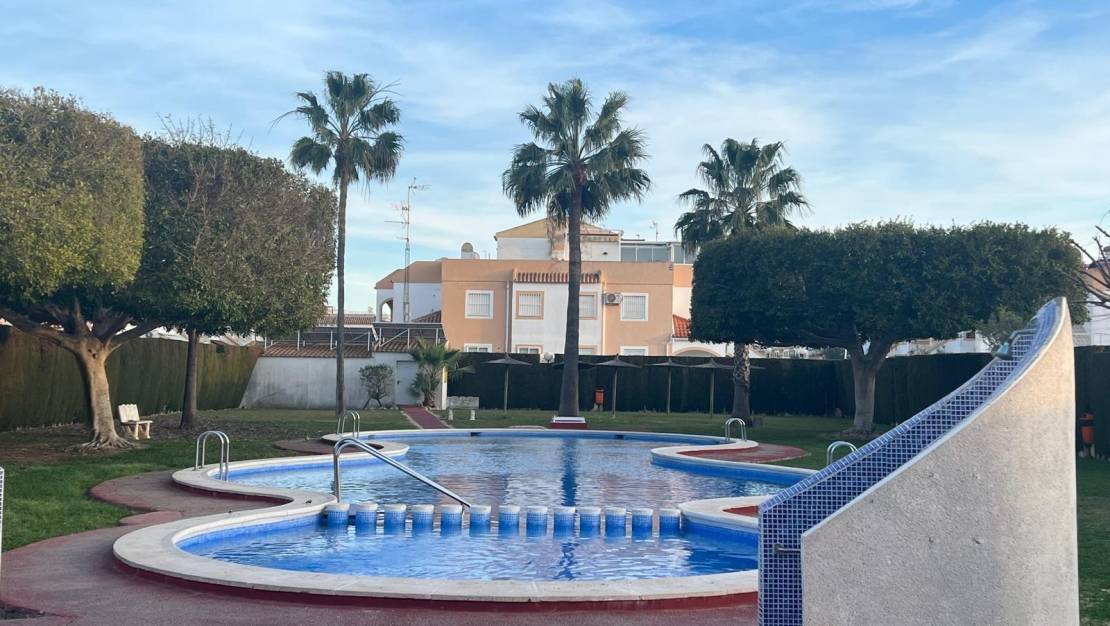 Sale - Terraced house - Torrevieja - Torretas