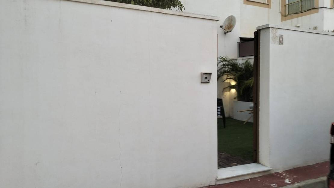 Sale - Terraced house - Torrevieja - Torretas